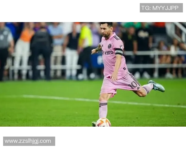 梅西引领的FIFA足球世界：传奇球员的辉煌历程与未来展望